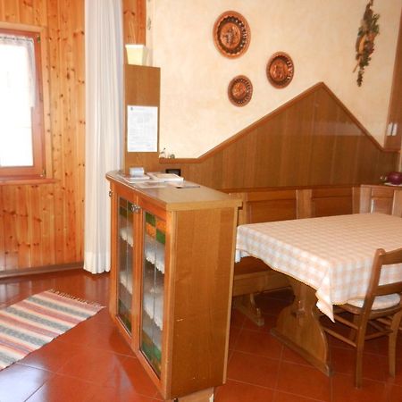 Casa Elda Apartman Isolaccia Kültér fotó