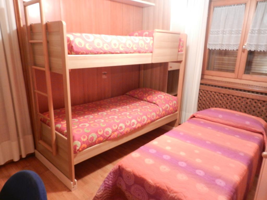 Casa Elda Apartman Isolaccia Kültér fotó
